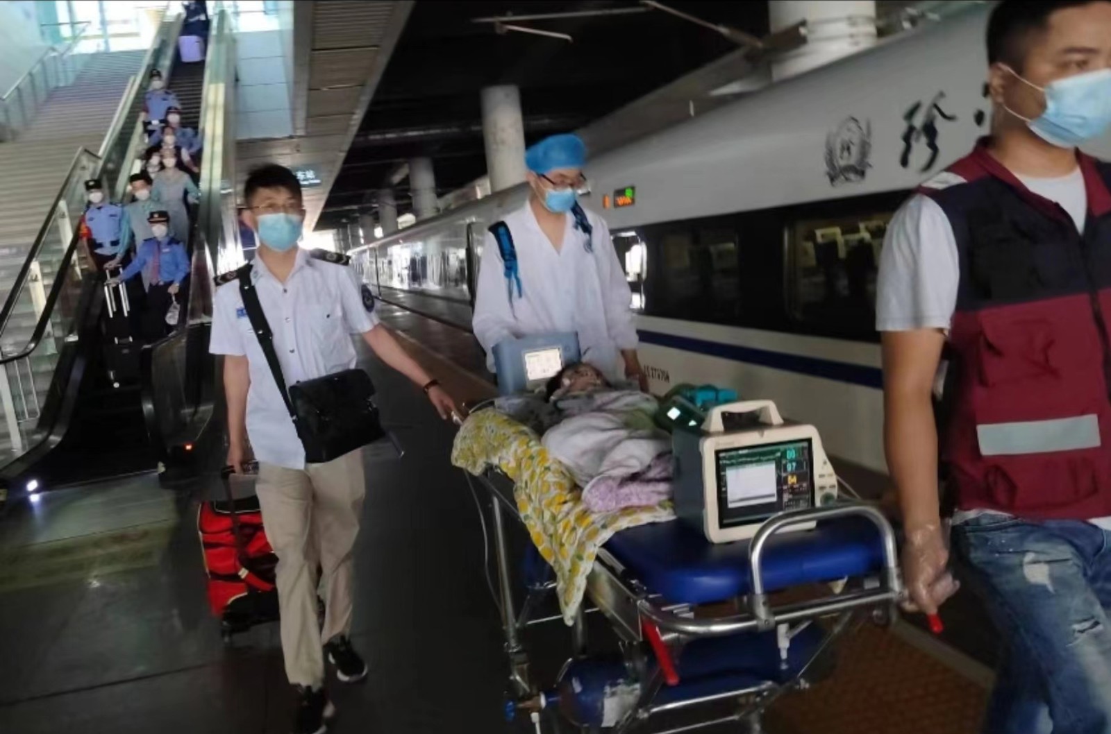 围场高铁转运公司